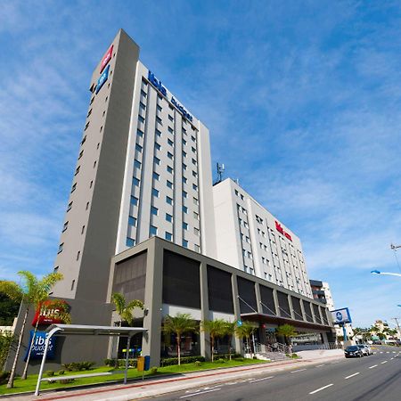 Hotel Ibis Navegantes Itajaí Esterno foto