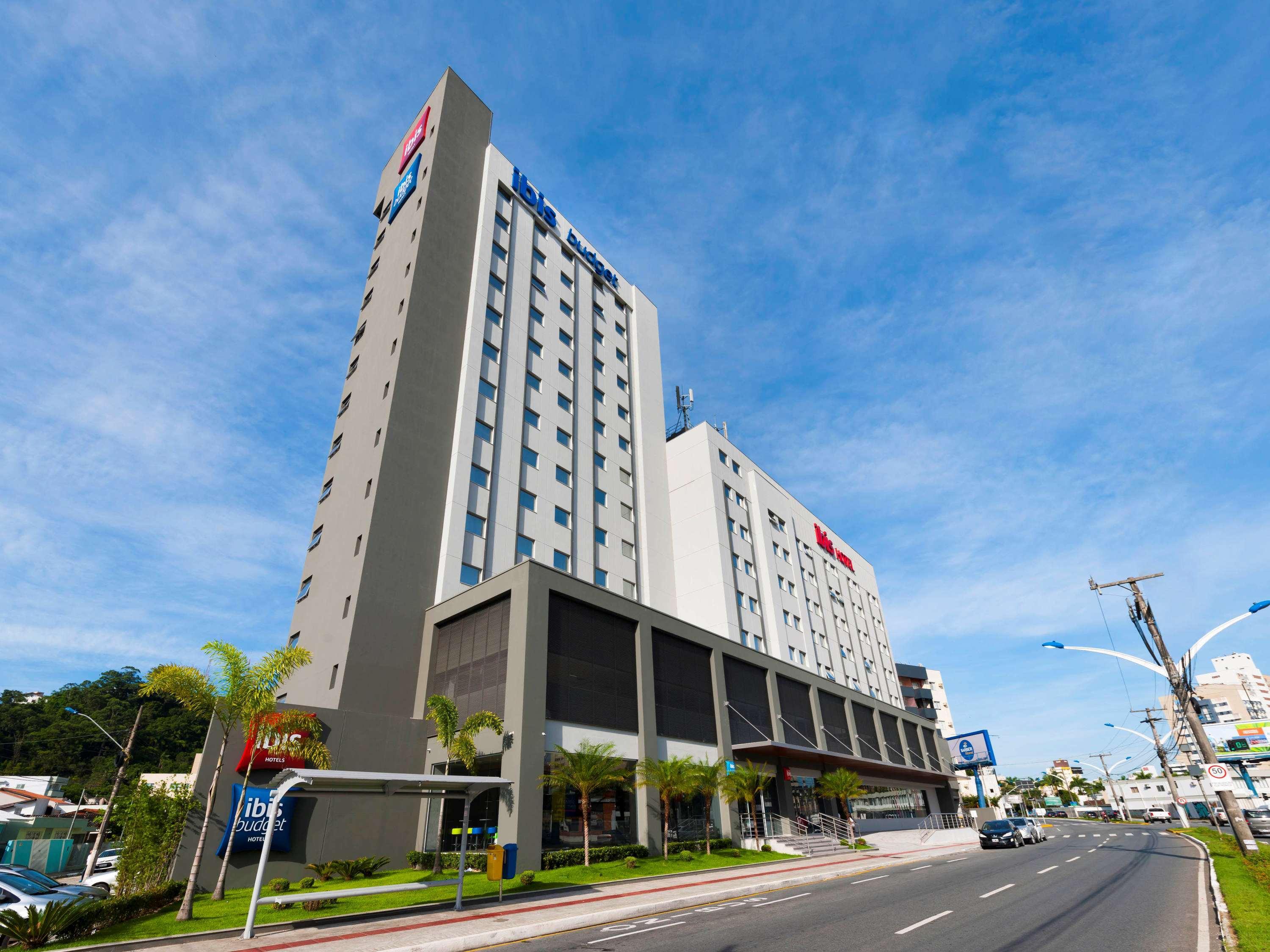 Hotel Ibis Navegantes Itajaí Esterno foto